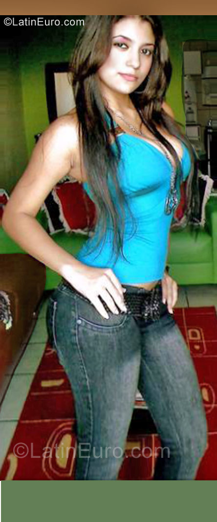 Date this sensual Colombia girl Katherine from Bogota CO9688