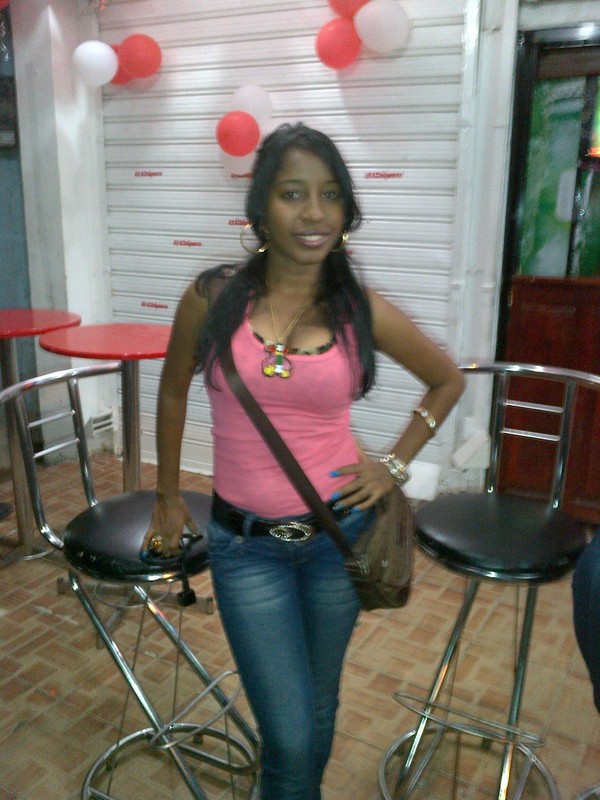 Date this tall Dominican Republic girl Victiag from San Pedro De Macoris DO10648