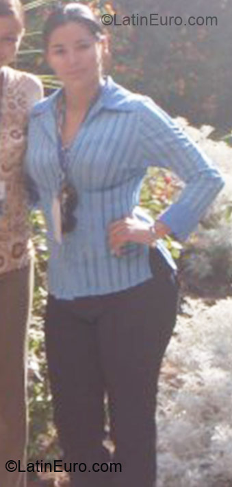 Date this nice looking Colombia girl Claudia from Bogota CO9735