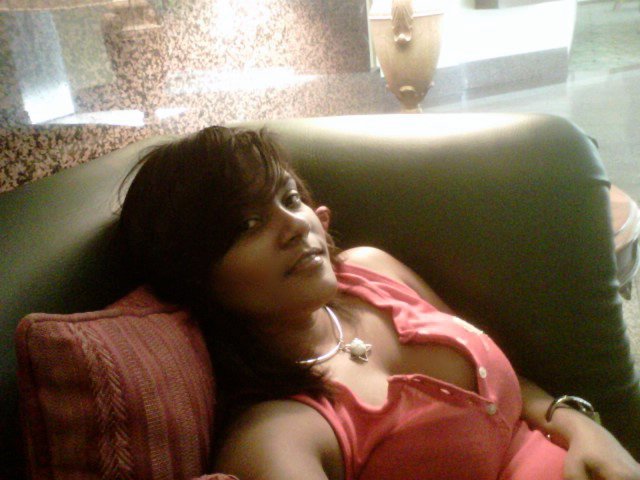 Date this sultry Dominican Republic girl Dramuelita from  KN2