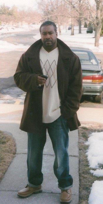 Date this young United States man Nino from Detroit US12615