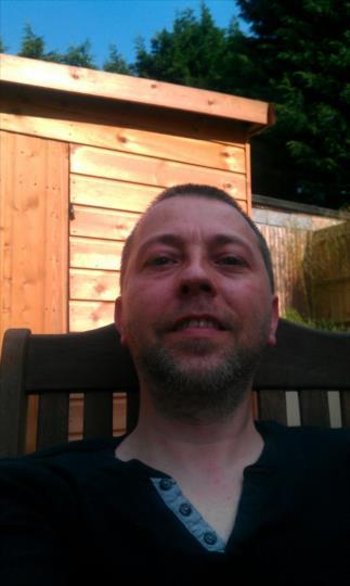 Date this stunning United Kingdom man Phillip from London GB627