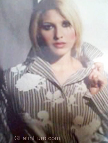 Date this hard body Colombia girl Yenny from Cali CO9837