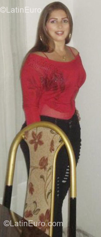 Date this stunning Colombia girl Jhoanna from Cali CO9841