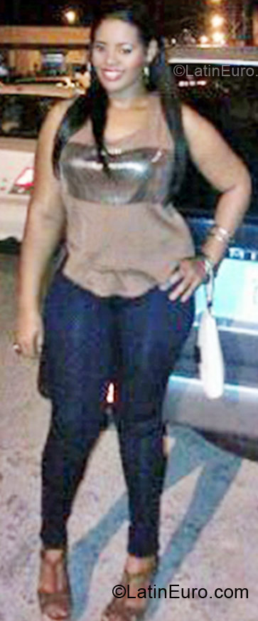 Date this hot Dominican Republic girl Leidy from Santiago DO10757