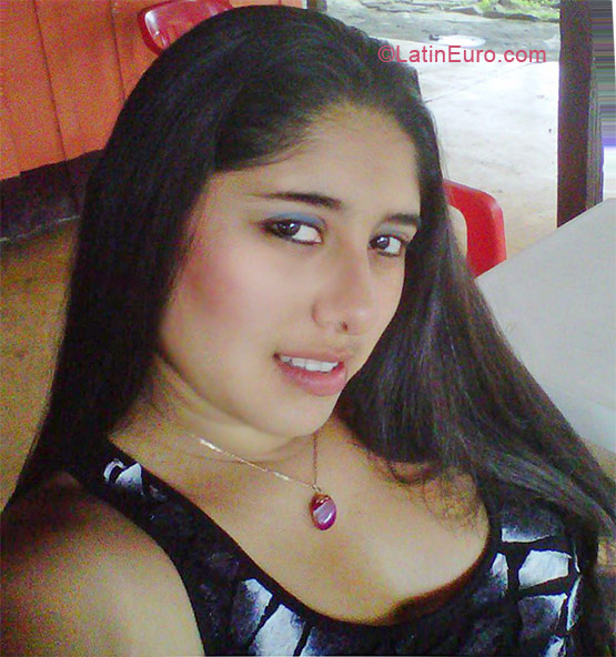 Date this lovely Colombia girl Liseth from Florencia CO9877