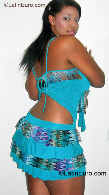 Date this sensual Colombia girl Kati from Cali CO18316