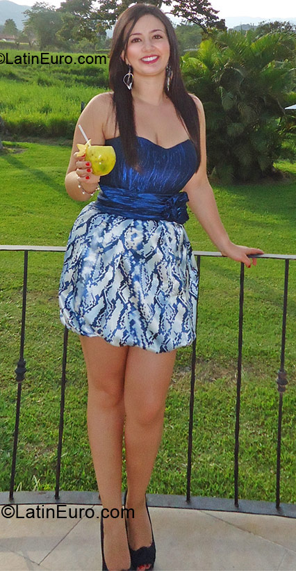 Date this happy Colombia girl Vanessa from Manizales CO9921