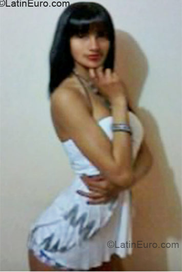 Date this georgeous Colombia girl Catalina from Bogota CO10902
