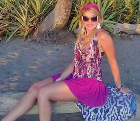 Date this beautiful Costa Rica girl Doll from San Jose CR223