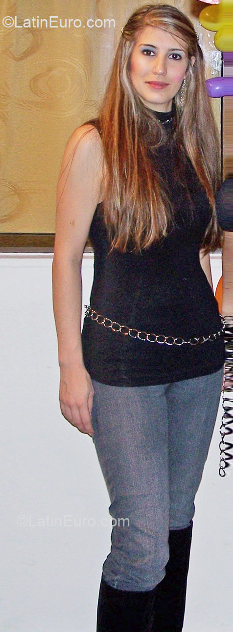 Date this gorgeous Colombia girl Karen from Medellin CO10045