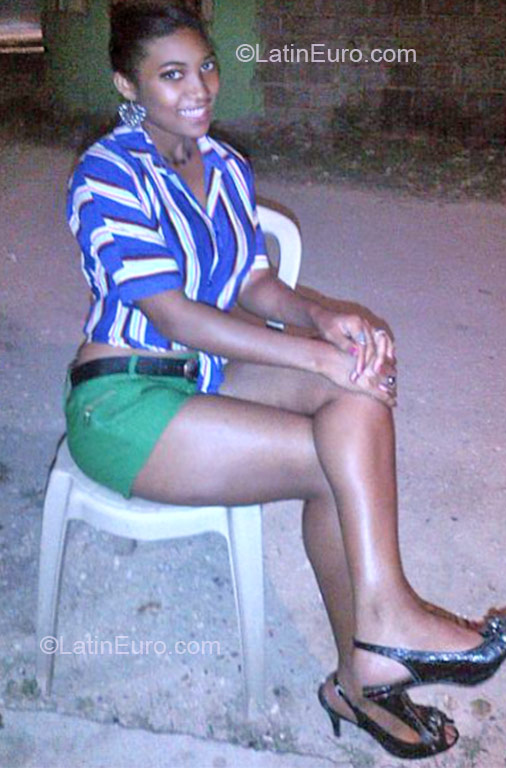 Date this cute Dominican Republic girl Luisa from Santo Domingo DO10913