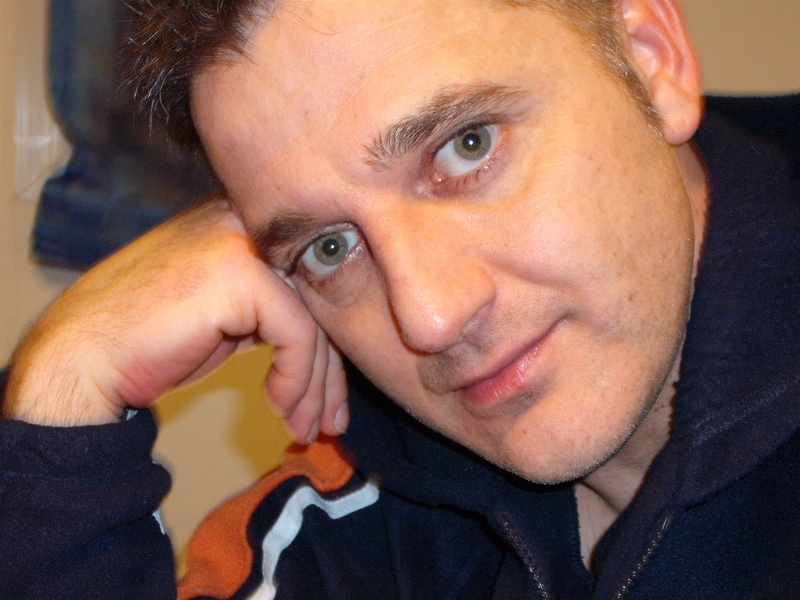 Date this beautiful Germany man Viktor from Lohmar DE294