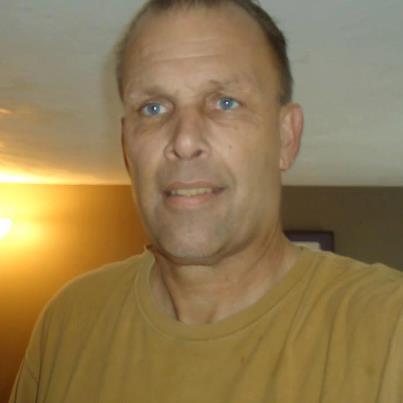 Date this stunning United States man Bignpantswhite1 from Boston US12800