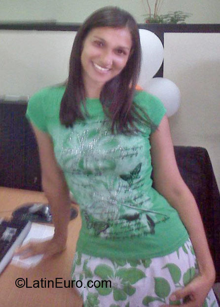 Date this young Dominican Republic girl Ana from Santo Domingo DO10929