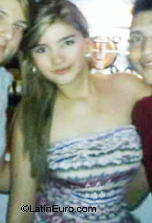 Date this pretty Colombia girl Katalina from Villvicencio CO10106