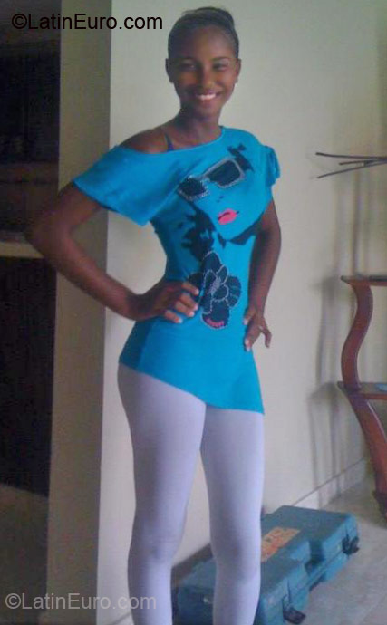 Date this passionate Dominican Republic girl Jackie from Santiago DO18827