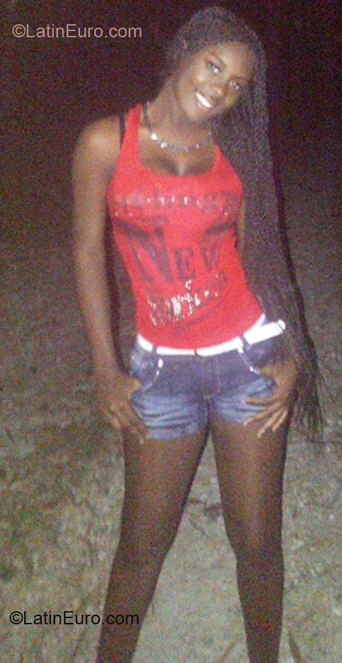 Date this young Jamaica girl Racquel from Montego Bay JM508