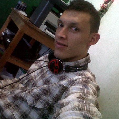 Date this passionate Colombia man Kristian from Pereira CO10219