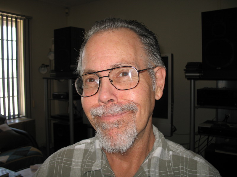 Date this stunning United States man Joseph from Desert Hot Springs US12922