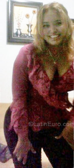 Date this sensual Panama girl Kelly from Panama City PA278