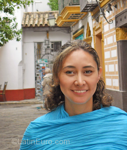 Date this cute Colombia girl Monica from Bogota CO10290