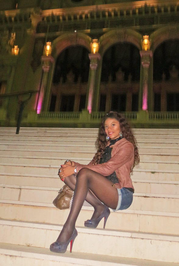 Date this passionate Italy girl Ana from Milan IT183