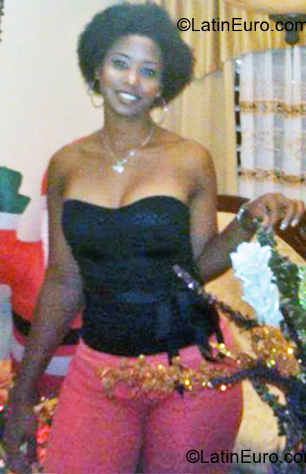 Date this exotic Dominican Republic girl Esther from Santo Domingo DO11765