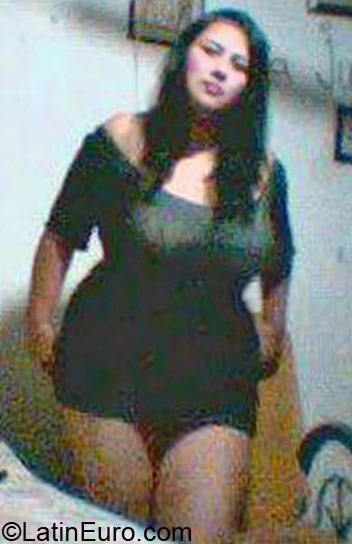 Date this pretty Colombia girl Lali from Bogota CO10369