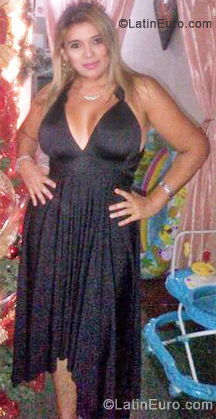 Date this athletic Colombia girl Ann from Barranquilla CO10396