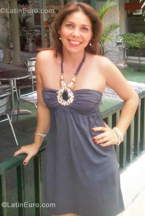 Date this nice looking Colombia girl Diana from Cucuta CO11407