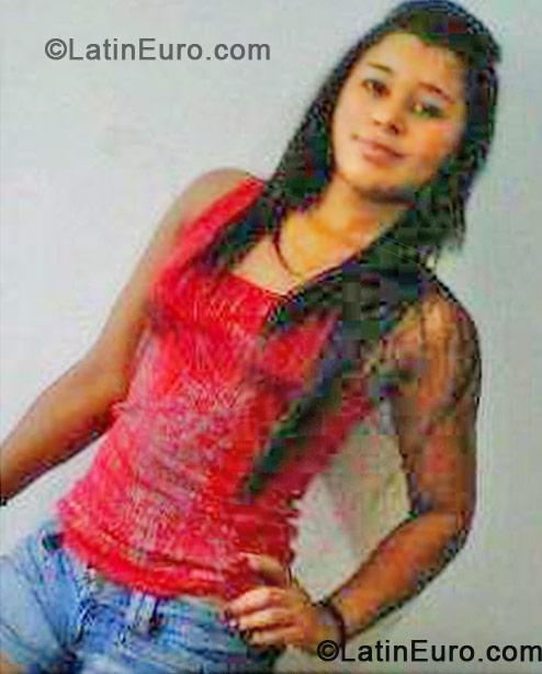 Date this athletic Colombia girl Gabriela Montoy from Cali CO10535