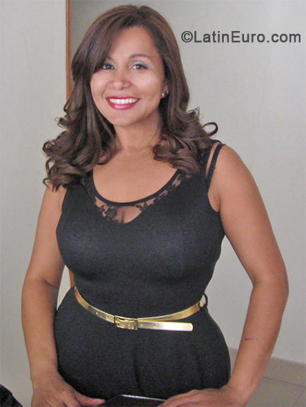 Date this georgeous Colombia girl Alexandra from Bogota CO10546