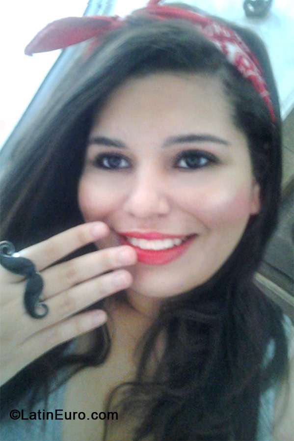 Date this charming Brazil girl Najla from Praia Grande BR6746