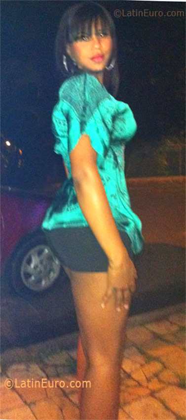 Date this athletic Dominican Republic girl Gisselle from Santo Domingo DO11431