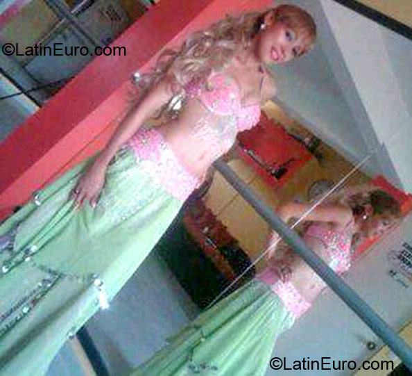 Date this nice looking Dominican Republic girl Lakorny 01 from Santo Domingo DO11465