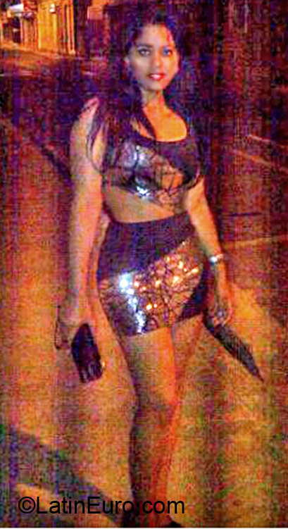 Date this beautiful Dominican Republic girl Alveri from San Francisco De Macoris DO11483