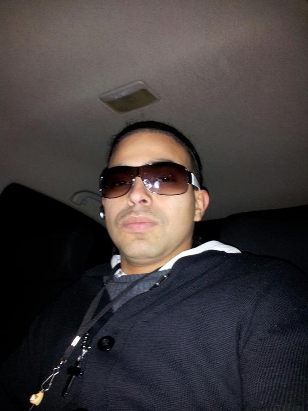 Date this pretty United States man Motro from Philadelphia US13230