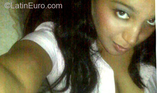Date this foxy Dominican Republic girl Maira from Santo Domingo DO11565