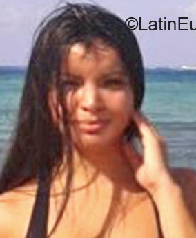 Date this hard body Colombia girl Yamerly from Cali CO10730