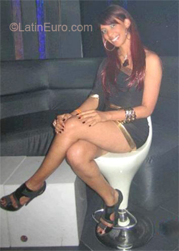 Date this attractive Dominican Republic girl Ana iris from Santiago DO11594