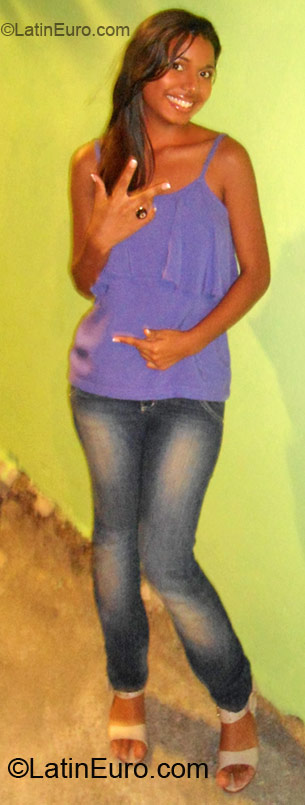Date this passionate Brazil girl Deyse from Recife BR6836