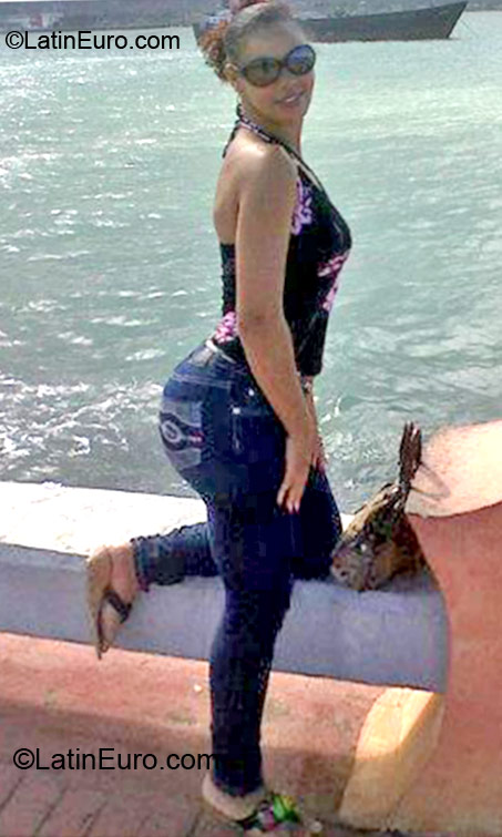 Date this georgeous Dominican Republic girl Rafelina from Puerto Plata DO11625