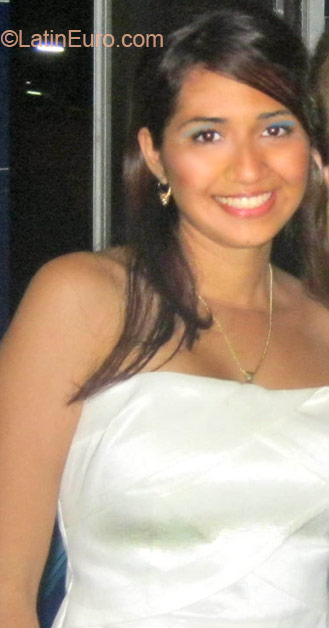 Date this hot Colombia girl Lili22 from Bucaramanga CO10816