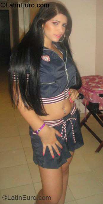 Date this tall Dominican Republic girl Yumamasiel from Santiago DO11783