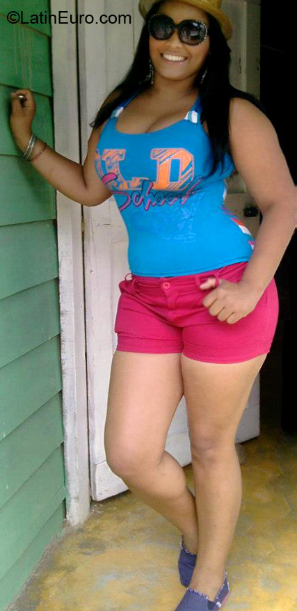 Date this hard body Dominican Republic girl Jimenez from Republica Dominicana DO11829
