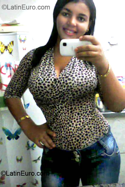 Date this fun Brazil girl Erica from Rio De Janeiro BR6923