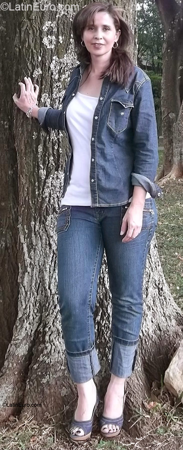 Date this delightful Colombia girl Luz Elena from Medellin CO10855