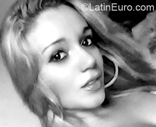 Date this cute Brazil girl Nathaly from Rio De Janeiro BR6935