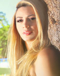 attractive Brazil girl Vania from Recife BR8954